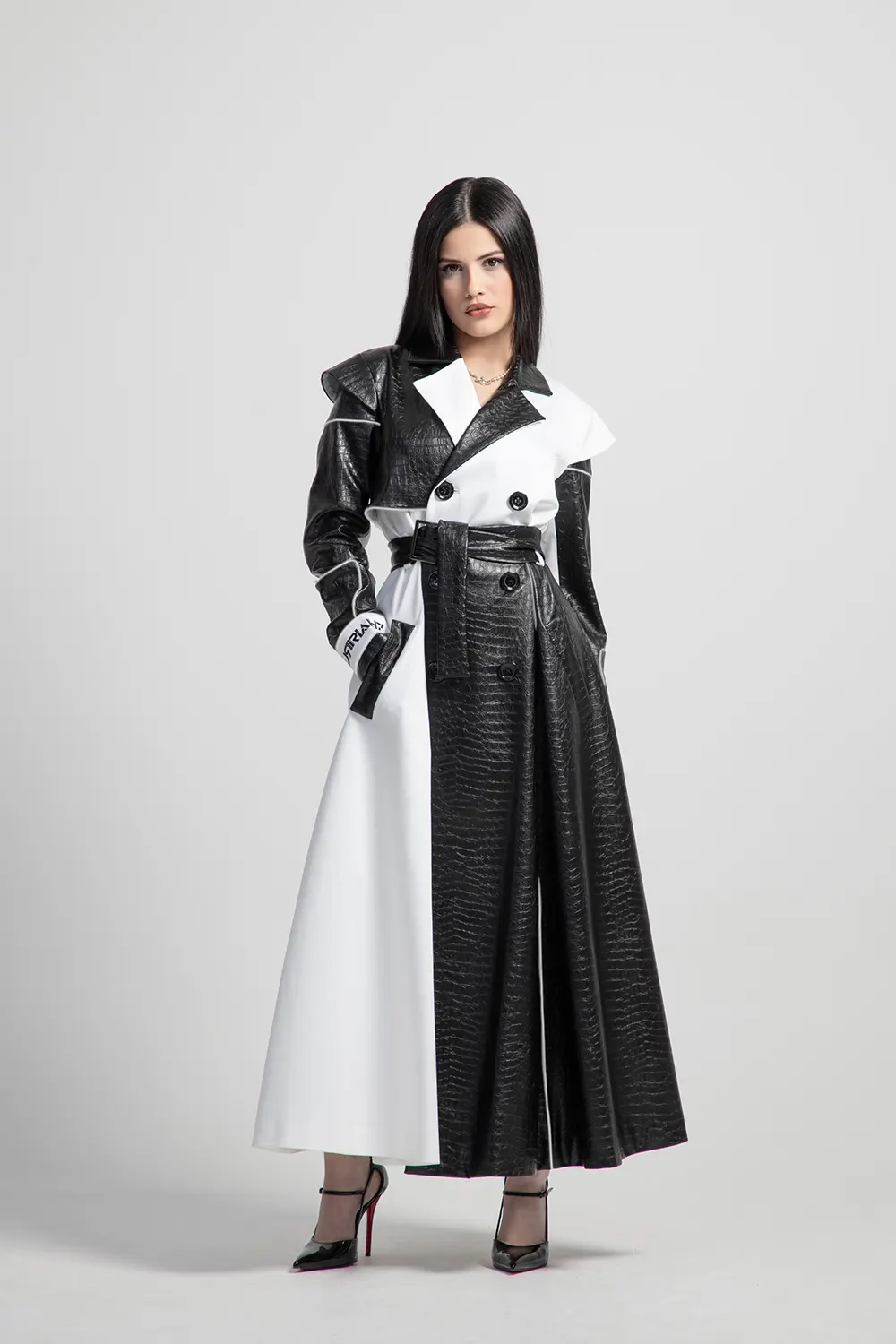 Reflective black and white trench Women's Reflective black and white trench
