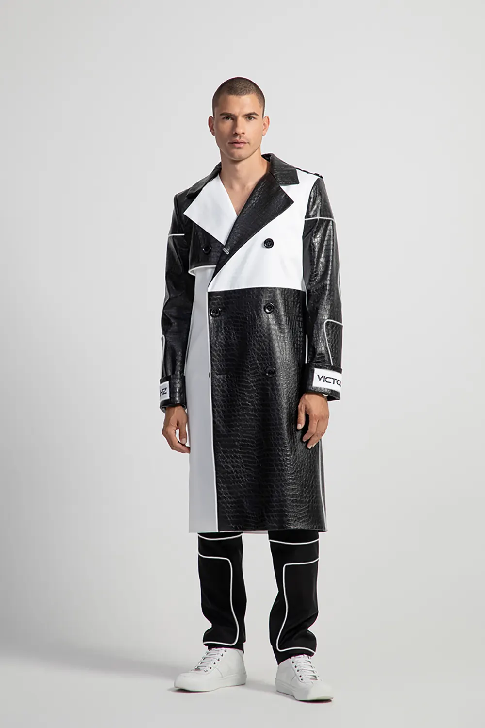 Reflective lined black and white trench Reflective lined black and white trench